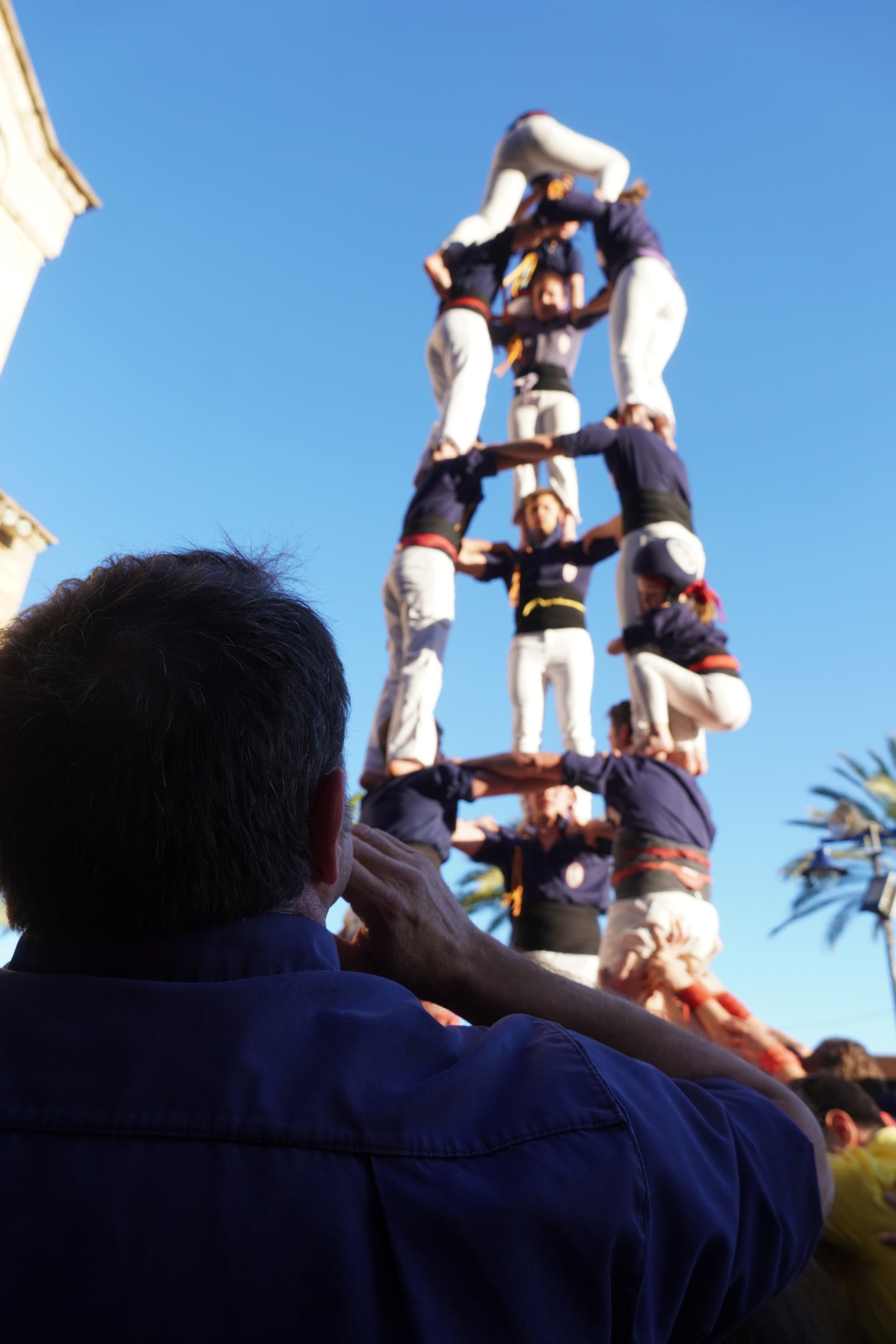 Primera diada i primer castell de set per als Xiquets del Serrallo