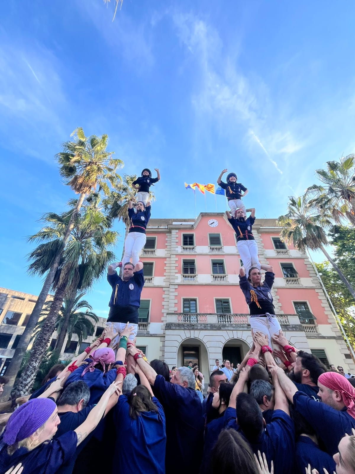 Els Xiquets del Serrallo descarreguen els dos bàsics de set a Castelldefels
